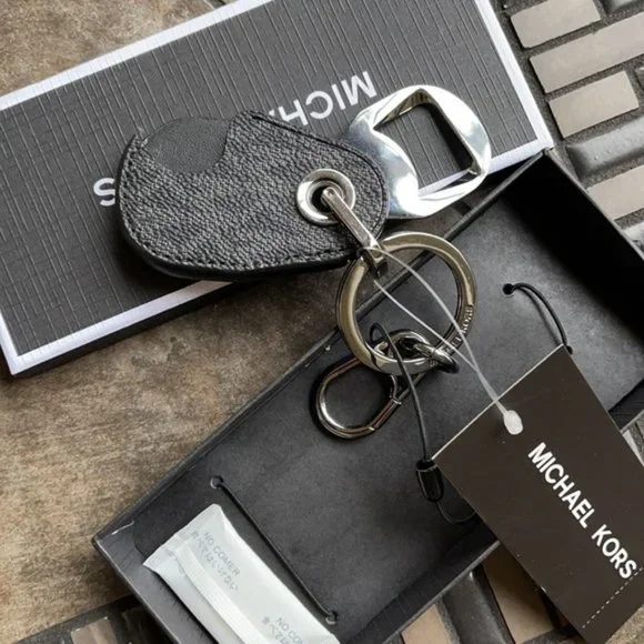 Men`s Harrison Signature Logo Black Bottle Opener Key Fob Black - Picture 8 of 12